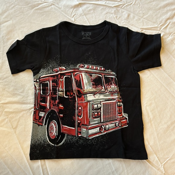 Three pack of boys T-shirts - Picture 3 of 5